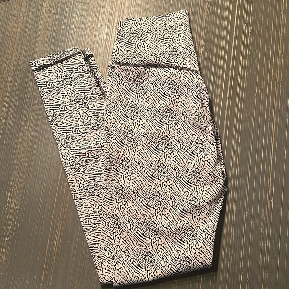 Buffbunny Leggings.